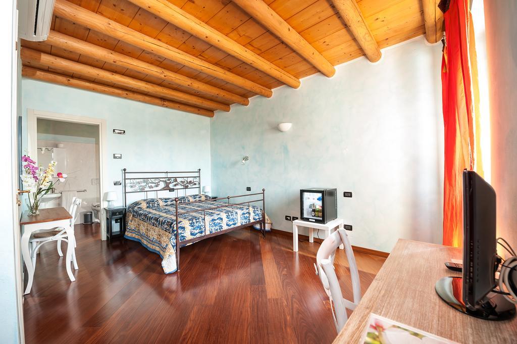 Villa Pace Pozzolengo Bagian luar foto
